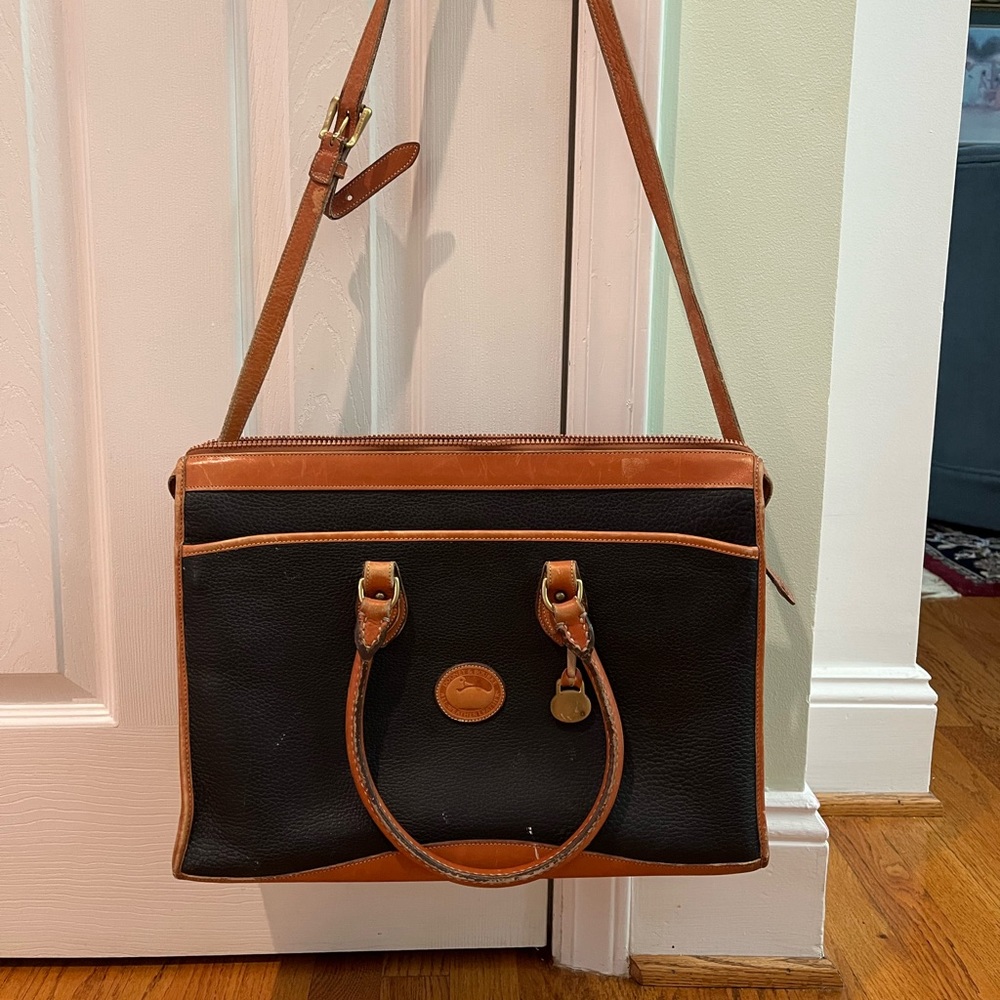 Vintage Dooney & Bourke large laptop / business bag.